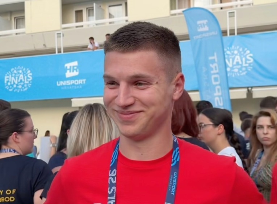NOVINARKA PITALA STUDENTA ZA KOGA NAVIJA: Kada je čula odgovor, rekla je: 'Gasi to' (VIDEO)