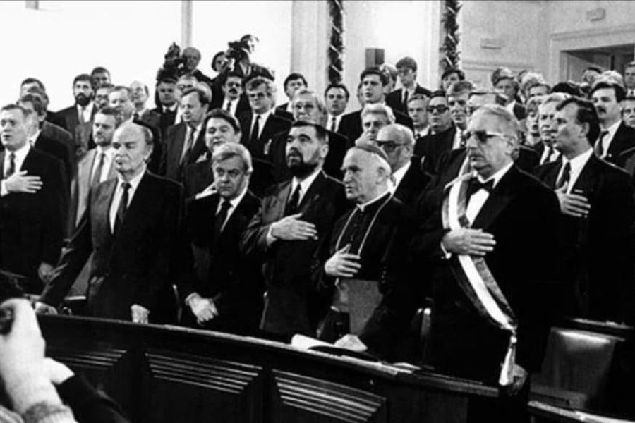 NA DANAŠNJI DAN TUĐMANOV HDZ DOŠAO JE NA VLAST U HRVATSKOJ: To se danas slavi kao Dan državnosti