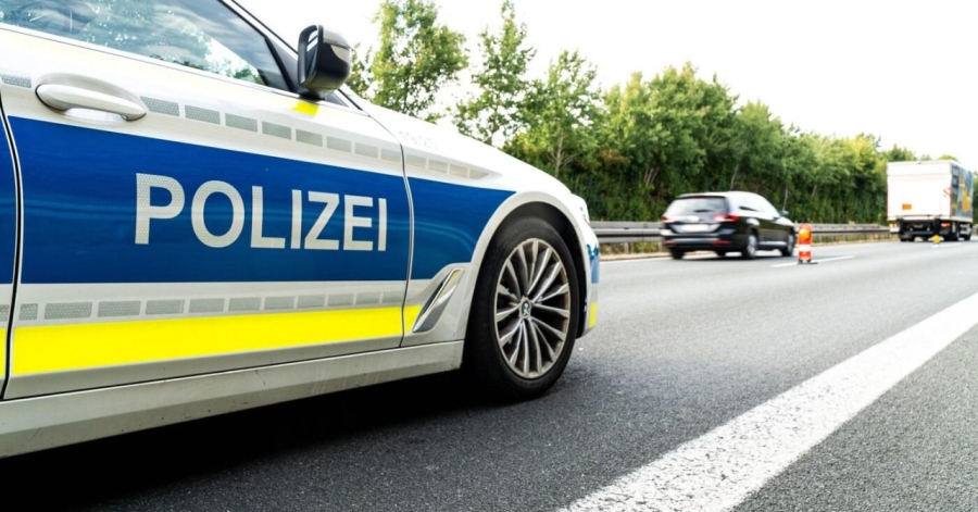 AUSTRIJANAC NA AUTOCESTI UPAO U ZAMKU S RETROVIZOROM: 'Prvo mi je blicnuo. Ubrzo je tražio 600 eura'