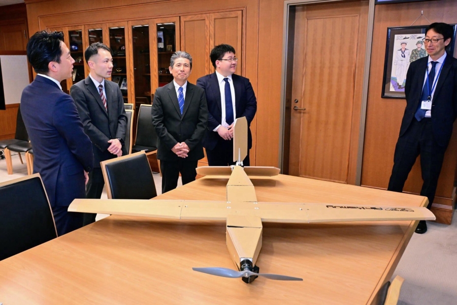 RATNIČKE INOVACIJE IZ JAPANA: Vojni dron od 2.000 dolara koji se sklapa za pet minuta i mijenja pravila ratovanja