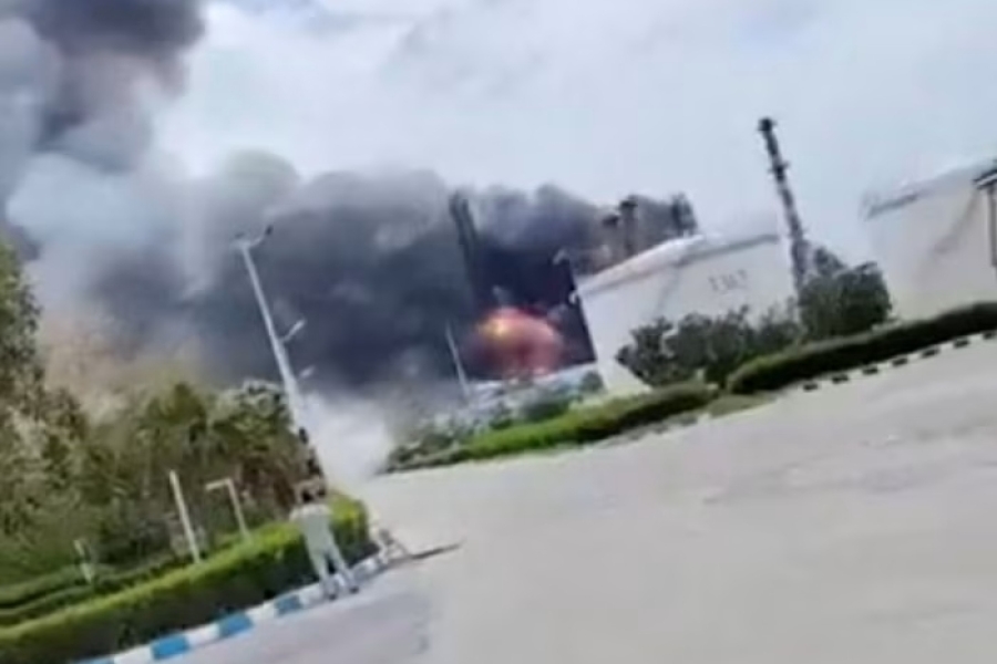 ŠOKANTNO OTKRIĆE WALL STREET JOURNALA: Emirati tajno bombardovali Iran i spalili rafineriju, uslijedila žestoka odmazda projektilima i dronovima