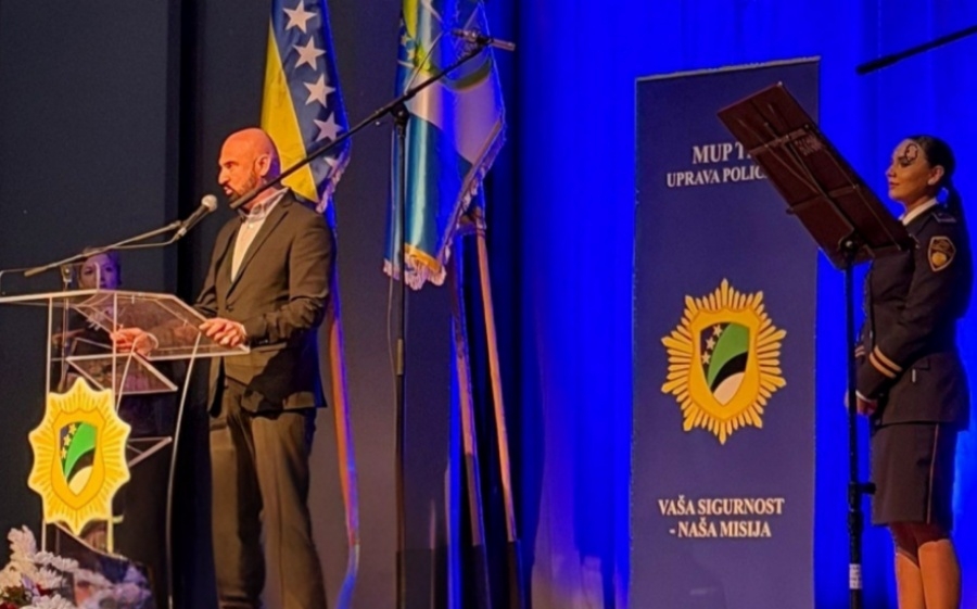 RAMO ISAK SA SVEČANE AKADEMIJE U LUKAVCU: 'Sigurnost građana naš zajednički prioritet'