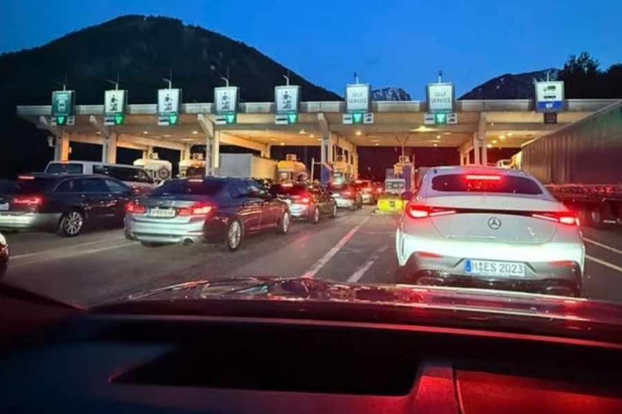 GUŽVE PREMA SLOVENIJI I RADOVI NA AUTOCESTAMA: Karavanke povremeno zatvorene, večeras zatvaranje na štajerskoj autocesti