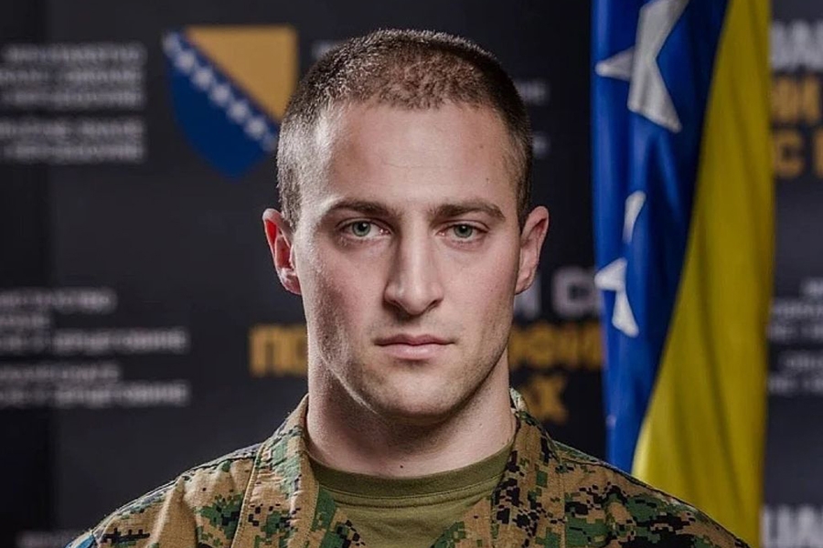 OFICIR ORUŽANIH SNAGA BiH OČITAO LEKCIJU NAVIJAČIMA ZRINJSKOG: 'I šta ste onda vi kad lajete, psujete korijene Hrvatstva, korijen vaše vjere...'