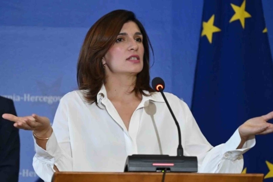 MUAMER DŽANANOVIĆ, BH. HISTORIČAR ODGOVORIO SABINI ĆUDIĆ: 'Nisu zbog 'borbe za moć' izrečene presude za genocid nad Bošnjacima, za zločine protiv čovječnosti...'