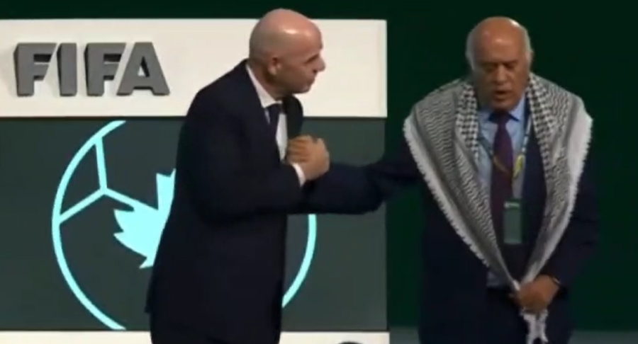 NEVIĐENA DRAMA NA KONGRESU FIFA: Šef svjetskog fudbala uzalud molio, Palestinac ni da čuje za Izraelca (VIDEO)