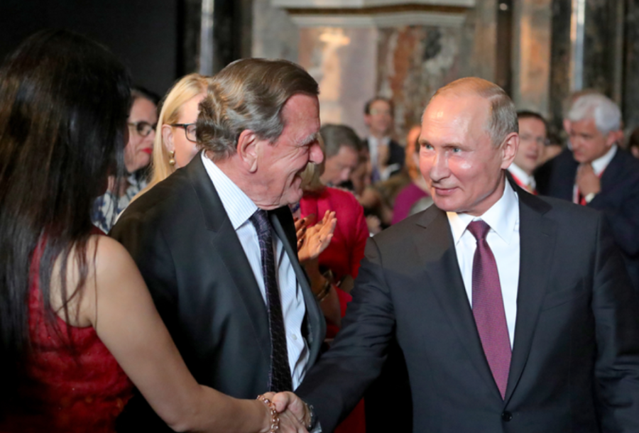 LUKAVA IGRA KREMLJA: Putin izvukao starog prijatelja iz rukava, Berlin ekspresno odgovorio