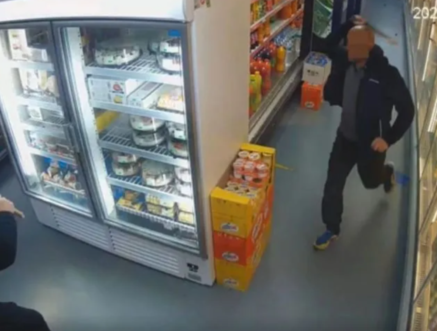 DRŽAVLJANIN BIH IZAZVAO SKANDAL U ŠVICARSKOJ: Vrijeđao sudiju i pokušao pobjeći iz sudnice, policija morala intervenisati