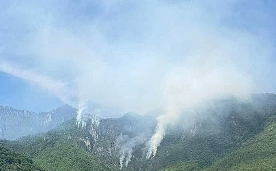 POŽAR NA PODRUČJU JABLANICE I DALJE AKTIVAN: Gori 14 hektara šume