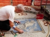 TRI KRUGA NA PETI ZA SREĆU: Italija obnavlja 'sretne testise' na mozaiku bika koji su izlizali turisti