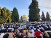 PRKOS KOJI IZRAELSKE BARIJERE NE MOGU ZAUSTAVITI: Više od 140 hiljada vjernika preplavilo Al-Aksu, Jerusalemom odjeknuo ezan slobode i suza za Gazu! (VIDEO)
