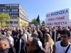 UZ ZVUKE PIŠTALJKI I SIRENA ZA UZBUNU: Počeo Prvomajski skup podrške radnicima Nove Željezare u Zenici...
