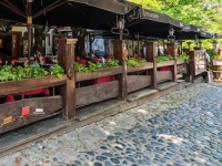 KONOBAR ZAMALO ZAPALIO RESTORAN, PA STVORIO SVJETSKO ČUDO: Ovako je nastao desert koji danas obožavaju milioni, a sve je počelo jednom GREŠKOM