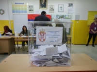 SVAKO KO SE IZJASNI KAO SRBIN DOBIJA DRŽAVLJANSTVO: Vučičeva fabrika za uvoz birača…