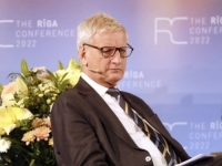 CARL BILDT KOMENTARISAO NAJAVU ODLASKA CHRISTIANA SCHMIDTA: 'OHR nakon 30 godina više nije koristan'
