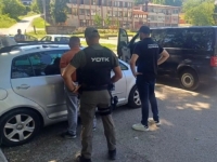 SUMNJA SE I DA SU NEPISMENI POLAGALI VOZAČKE ISPITE: Uhapšeni u akciji 'Cilj' predati Tužilaštvu RS