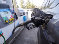 OVAKO NEŠTO SE NE PAMTI U POSLJEDNJE ČETIRI GODINE: Prosječna maloprodajna cijena benzina u Americi iznosi...