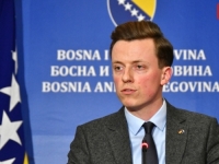 DRAMATIČNO UPOZOENJE IZ BERLINA: Adis Ahmetović poručuje da BiH ulazi u 'sedmice sudbine'  nakon povlačenja Schmidta