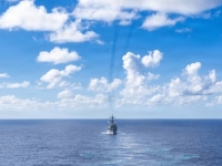 AMERIKA ŠALJE LASERSKE RAZARAČE NA BLISKI ISTOK: Ratni brodovi USS Spruance i USS John Finn raspoređeni u zonu CENTCOM-a – ugrađeno novo moćno oružje