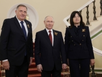 JELI, PILI I SLAVILI: Putin u Kremlju 'nazdravljao' s Dodikom (FOTO)