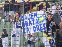 'DAJEM BRATA ZA DRES': Hit natpis sa Koševa obišao regiju, NS BiH ekspresno reagovao i poslao poruku koja će vas nasmijati!