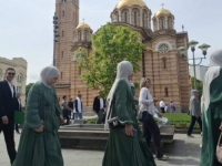 SVEČANI ISPRAĆAJ U BANJOJ LUCI: Medresa 'Reis Ibrahim-ef. Maglajlić' ispratila treću generaciju maturanata i maturantica (FOTO, VIDEO)