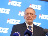 BOŽINOVIĆ OBJAVIO DOBRE VIJESTI: Hrvatska mimo Evropske unije uvodi spas za naše prijevoznike, evo šta se mijenja od sljedeće sedmice