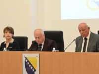 KRAJ IZBORNIM MANIPULACIJAMA: 'Više se neće moći glasati za drugu osobu niti za umrle'
