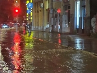 KOLAPS U SARAJEVU: Voda se izlila na prometnice, oglasili se iz Vodovoda i kanalizacije...