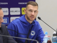 EDIN DŽEKO NAJAVLJUJE BEZPOŠTEDNU BORBU: 'Ne idemo tamo na odmor, želimo nešto napraviti'