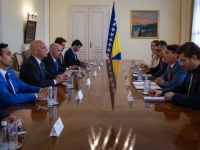 AMERIČKI KONGRESMENI U SARAJEVU PORUČILI: Stabilna i Sigurna BiH je interes SAD-a