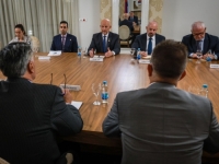 OGLASILA SE AMERIČKA AMBASADA U BiH: 'Na sastanku s predsjednikom Republike Srpske Sinišom Karanom naglašeno je...'