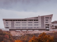 IZBIO POŽAR U TVORNICI SNJEŽANJE KOPRUNER: Intervencija trajala gotovo tri sata