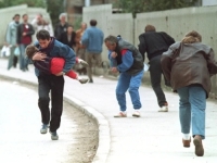 BRITANSKI MEDIJ PIŠE: 'sNIŽENI KRVAVI POREZ NA ŽIVOT, STrani plaćenici dolazili helikopterima u Vogošću da pucaju u djecu - italijanske vlasti pokrenule HITNU istragu'
