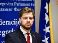 MODA PO MJERI BUDŽETA: Čengić se počastio kravatama od 10.000 KM na račun građana