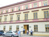 BIO MU JE PRVI DAN NA POSLU: Sudski policajac jučer završio obuku na Policijskoj akademiji, a danas se ranio iz pištolja u Sudu u Mostaru