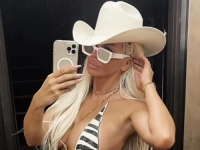 JELENA KARLEUŠA U 'TEŠKOJ' SITUACIJI: 'Imam dvije opcije, da se ubijem ili...'
