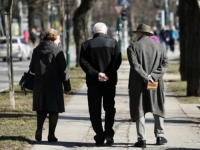 VIDE LI OVO NIKŠIĆ I EKIPA: Stotine hiljada penzionera dočekuje penziju uz iste dilemu...