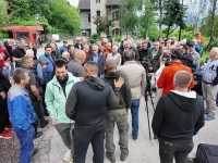 VODA DOŠLA DO GRLA: Grupa bivših radnika od danas štrajka glađu, idu do kraja...