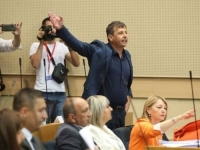 MUK U PARLAMENTU REPUBLIKE SRPSKE: Vukanović se javio za riječ -'Ispravljena je nepravda prema žrtvama Beograda...'