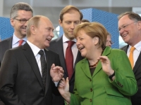 VELIKI PREOKRET NA EVROPSKOJ SCENI: Angela Merkel gura novi plan, sve je jasnije i koga Evropa treba poslati oči u oči s Putinom!