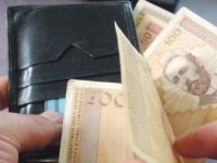 DRSKA PREVARA U BIH: Čovjek umro u americi prije 17 godina, a kod nas mu redovno podizali penziju, oštetili pio za 100 hiljada KM