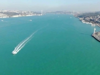 NEVJEROVATAN PRIRODNI FENOMEN: Bosfor poprimio zadivljujuću tirkiznu boju (FOTO, VIDEO)