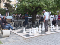 PENZIONERI OGORČENI ZBOG PREVARE: Mizerno povećanje u izbornoj godini