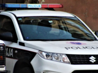 NEZAPAMĆEN SKANDAL U BH. GRADU: Samir S. (62) metalnim čekićem krenuo na radnike i roditelje tokom pripreme dženaze djeteta