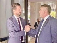KOMŠIĆ UPUTIO ČESTITKU MILOJKU SPAJIĆU: 'Bosnu i Hercegovinu i Crnu Goru ne povezuje samo granica'