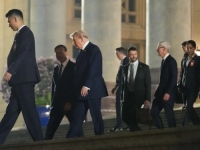TRUMPOVI I XIJEVI LJUDI SE POSVAĐALI TOKOM POSJETE: Drama u Pekingu, kulja ŽESTOK sukob - 'Šta vam nije jasno?!' (FOTO)