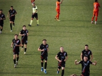 DERBI NA RUBU PREKIDA: Zrinjski u haotičnom meču došao do četvrtog trofeja Kupa BiH