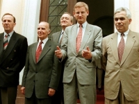 ZAŠTO IMAMO VISOKOG PREDSTAVNIKA: Konstitutivnost naroda stvara potrebu za vanjskim arbitrom!