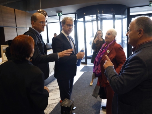 TUŽILAC BRAMMERTZ SA MAJKAMA SREBRENICE: Razgovori o očuvanju naslijeđa Haškog tribunala i negiranju genocida